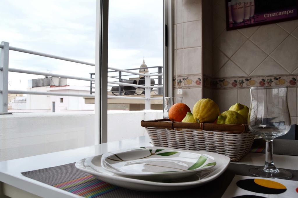 Ático con terraza y vistas Málaga Exterior foto